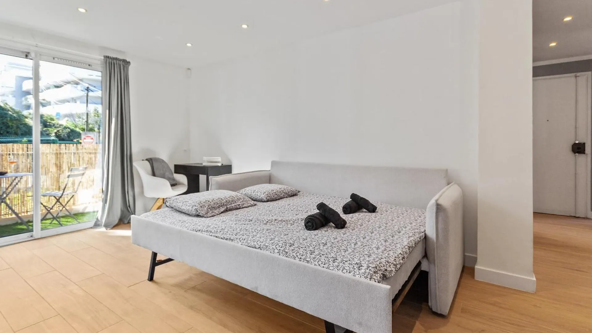 Apartmán Le Cosy - Spacious - Ac - Wifi - Hippodrome - Racetracks - Hypercentre Cagnes-sur-Mer