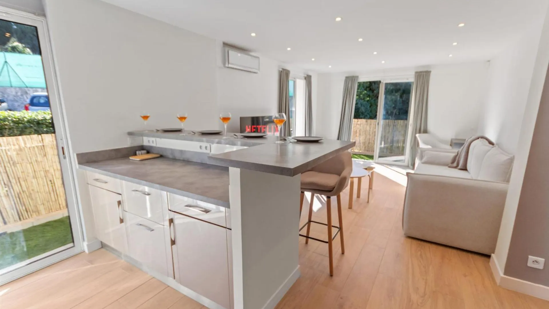 Le Cosy - Spacious - Ac - Wifi - Hippodrome - Racetracks - Hypercentre Cagnes-sur-Mer